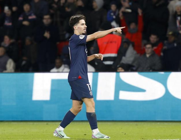 掉以轻心 掉以轻心